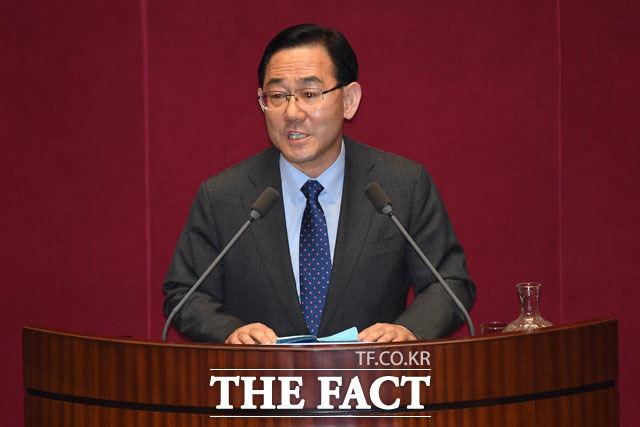 지난 15일 민주당은 통합당 없이 6개 상임위 상임위원장을 선출했다. 주호영 통합당 원내대표는 법사위를 여당에 뺐겼다는 이유로 지방의 사찰에 있는 것으로 알려졌다. /남윤호 기자