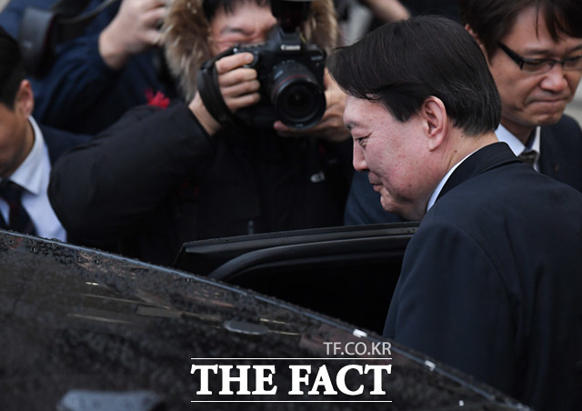 윤석열 검찰총장이 소집한 검사장 회의에서 '검언유착' 수사 논란과 총장의 거취는 별개라는 의견이 대다수였던 것으로 나타났다. /임세준 기자