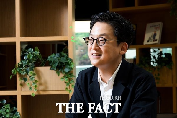 삼성전자는 지난해 5월 삼성리서치 산하에 차세대통신연구센터를 설립하고 5G 경쟁력 강화와 6G 선행 기술 연구를 진행하고 있다. 사진은 최성현 삼성전자 차세대통신연구센터장(전무)의 모습. /삼성전자 제공