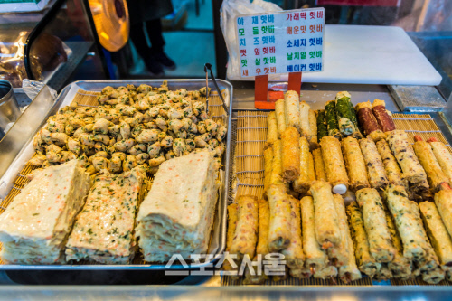 남성사계시장 즉석 튀김어묵. 제공 | 서울관광재단.