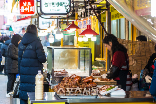 남성사계시장에는 계절 이름을 달고 각각 테마를 특화시킨 구역이 존재한다. 제공 | 서울관광재단.
