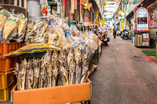 금남시장은 오랜 역사를 자랑하는 지역 전통시장이다. 제공 | 서울관광재단