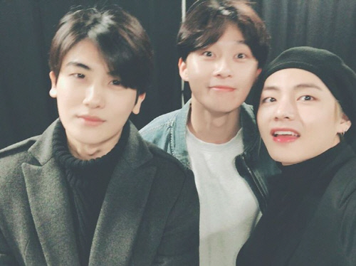 배우 박형식(왼쪽부터), 박서준, 방탄소년단 뷔. 사진 | 박형식 인스타그램