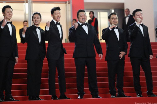 영화 ‘악인전’ 팀. 사진 | 칸 영화제 공식 홈페이지 제공