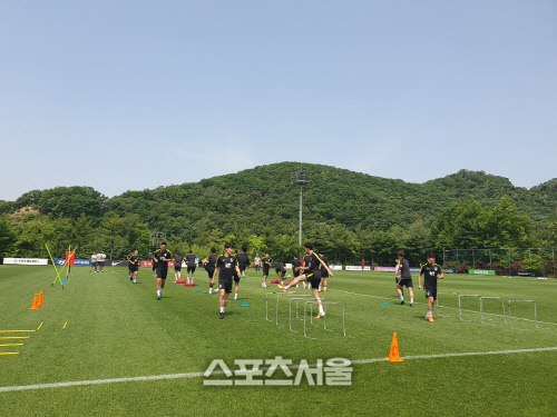 4일 오전 훈련 중인 대표팀 선수들의 모습. 파주 l 박준범기자