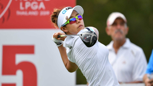 LPGA투어 마이어 클래식 1라운드 공동 선두에 이름을 올린 신지은. 제공 | LPGA