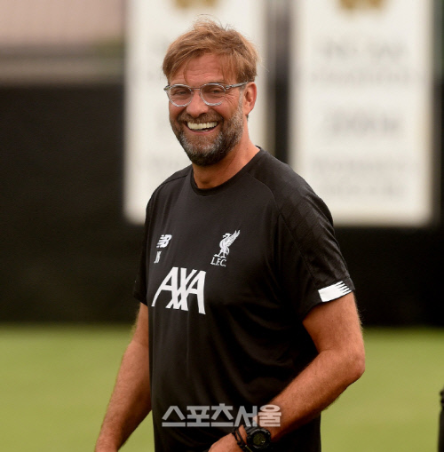 클롭 감독. 출처 | 리버풀 트위터