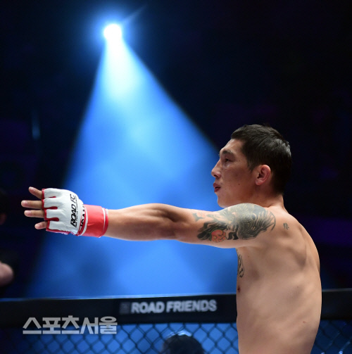 난딘에르덴의 꿈은 현 챔피언 만수르 바르나이를 꺾고 새로운 ROAD FC 라이트급 챔피언이 되는 것이다. 이주상기자 rainbow@sportsseoul.com
