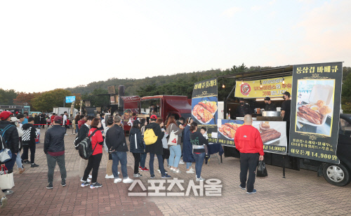 인천SK행복드림구장 푸드트럭. 사진 | SK와이번스