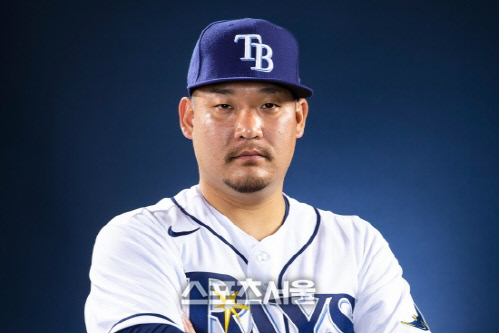 쓰쓰고 요시모토. 탬파베이 SNS 캡쳐