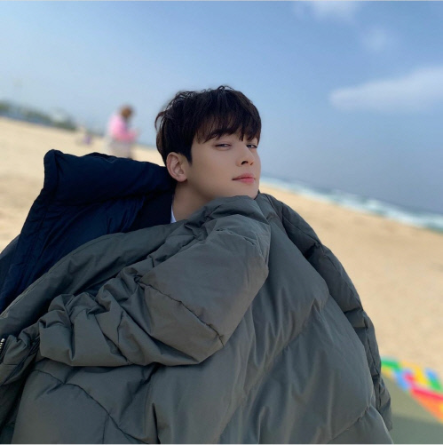 지난 12일 차은우는 자신의 인스타그램에 여러 장의 사진을 게재했다. 출처|차은우 개인 SNS 캡처