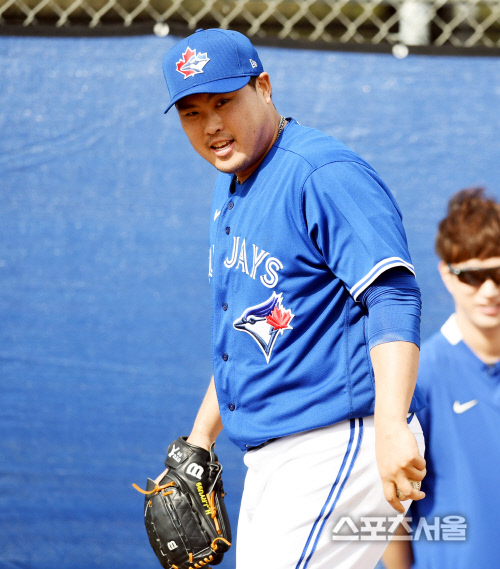 토론토 블루제이스 류현진이 14일(한국시간) 플로리다 더니든 바비 매틱 트레이닝 센터에서 열린 스프링캠프에 참가해 불펜 피칭을 준비하고 있다.2020. 2.14.더니든(미 플로리다주) 최승섭기자 | thunder@sportsseoul.com