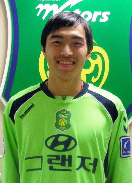 프로축구 전북 현대에 입단한 중국 국가대표 출신 수비수 펑샤오팅. 제공 | 전북 현대