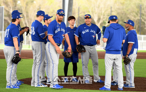 토론토 류현진과 동료들. 사진 | 스포츠서울 DB
