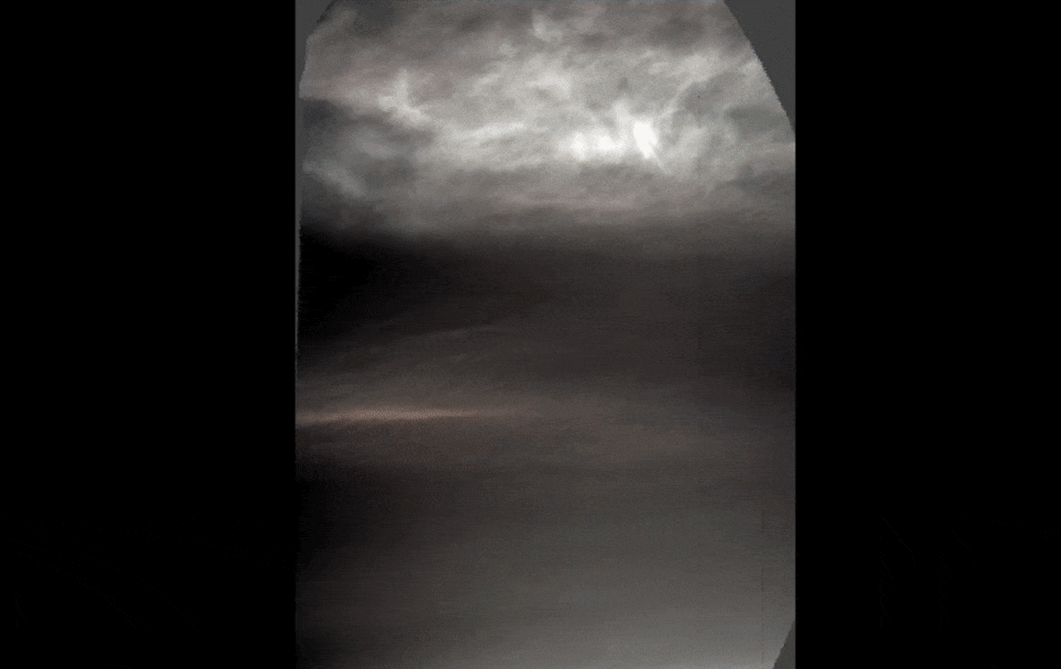 큐리오시티가 포착한 화성의 야광운 영상 일부. NASA