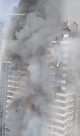 13일(현지시간) 두바이의 마리나 지구의 67층짜리 건물에서 화재가 발생했다. 엑스 영상 캡처