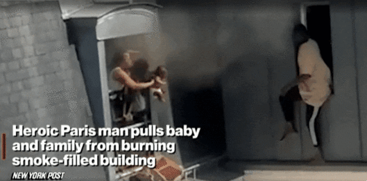 화재로 불이 난 프랑스 파리의 한 아파트에서 어린아이 4명을 포함해 총 5명을 구출한 푸세누 시세. 틱톡 영상 캡처