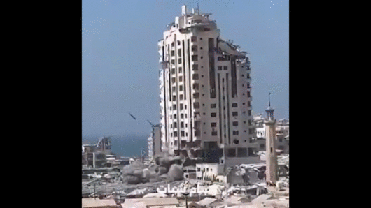 이스라엘군이 가자지구 서쪽에 있는 12층 고층 건물을 정밀 공습했다고 5일(현지시간) 발표했다. 이스라엘 카츠 국방장관 엑스(X) 캡처