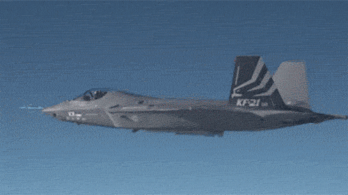 KF-21 시제 1호기 비행 영상./방위사업청 제공