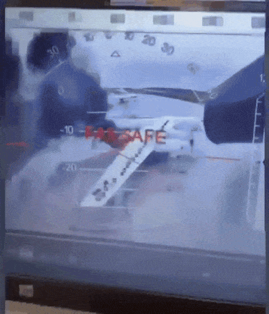 우크라이나 보안국(SBU)이 러시아 본토에 있는 공군기지를 목표로 대규모 드론 공격을 감행했다. 사진=엑스(@ThomasVLinge) 캡처