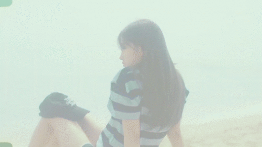 아이브의 신곡 프로모션 시작을 알리는 'I'VE SUMMER FILM' 영상이 공개돼 관심을 모으고 있다. [사진=아이브 'I'VE SUMMER FILM' 영상 캡쳐]