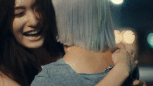 아이브의 신곡 프로모션 시작을 알리는 'I'VE SUMMER FILM' 영상이 공개돼 관심을 모으고 있다. [사진=아이브 'I'VE SUMMER FILM' 영상 캡쳐]