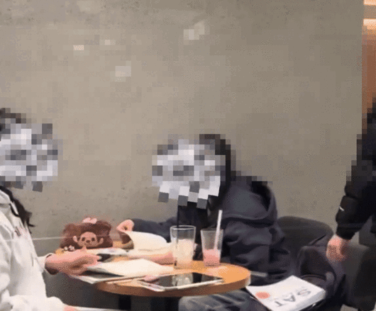 상가 건물을 돌아다니며 불특정 다수 여성을 상대로 추행을 한 30대가 경찰에 붙잡혔다. 영상은 해당 남성이 여성들을 추행하는 모습. [영상=스레드 갈무리]