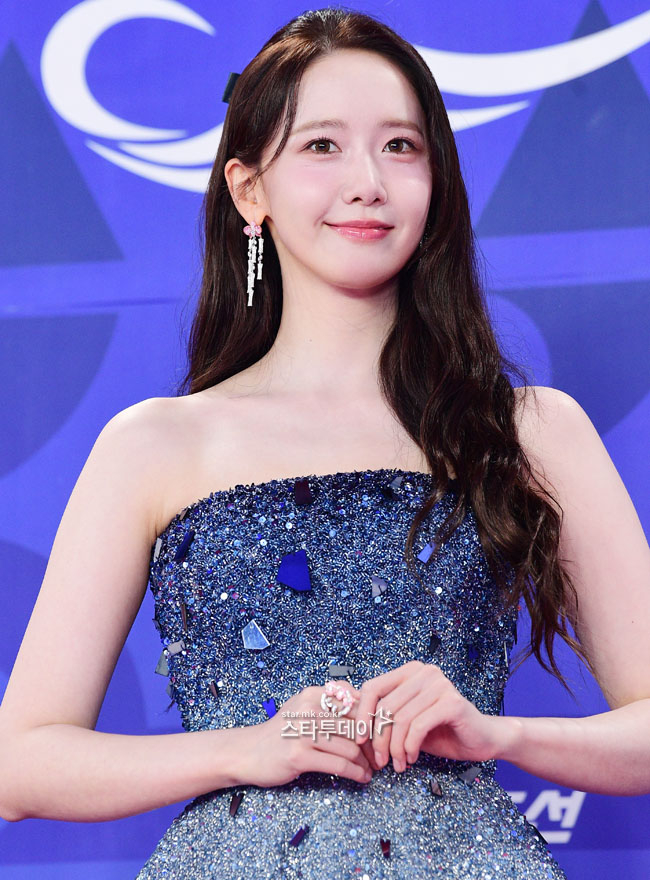 ❤︎윤아❤︎ 윤아.zip on X: 