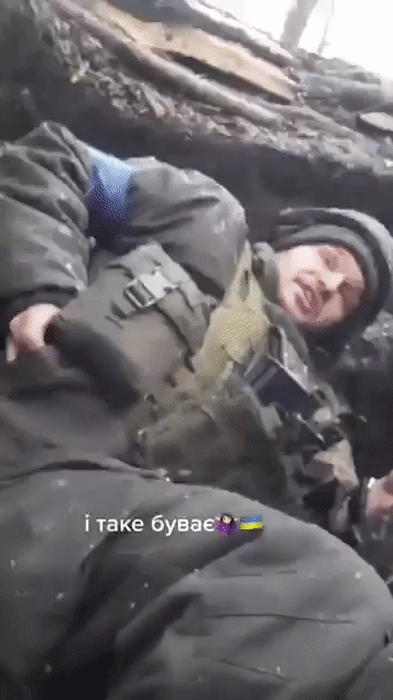 2022년 4월에도 한 우크라이나 군인이 삼성전자 스마트폰 덕분에 총알을 막아내 목숨을 구했다는 사연이 공유됐다. 유튜브