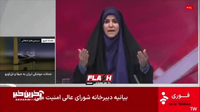 이란국영방송(IRIB)의 뉴스 앵커가 이스라엘의 방송사 폭격으로 건물이 흔들리고 뒷 화면이 꺼지자 황급히 대피하고 있다. 앵커 대피 직후 스튜디오에 분진이 날리는 모습도 이란 전역에 생중계됐다. IRIB, AXIOS