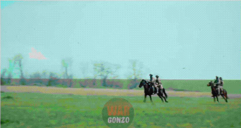 러시아군이 기마 부대 훈련을 하는 정황이 포착됐다. 텔레그램