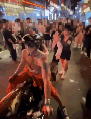 27일 이태원에 나타난 강남 오토바이 남녀. (영상=SNS 캡처)