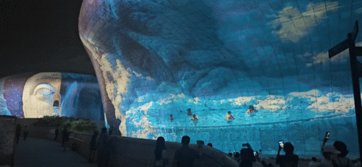 오픈AI의 ‘소라’를 활용해 제작한 최세훈 작가의 ‘The Valley and the Light’. (사진=김아름 기자)