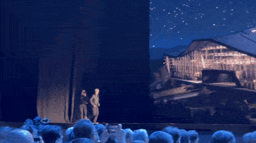 '컴퓨텍스 2025' 기조연설에 나선 젠슨 황 엔비디아 CEO(타이베이=연합뉴스) 강태우 기자 = 젠슨 황 엔비디아 최고경영자(CEO)가 19일 대만 타이베이 뮤직센터 무대에 등장했다. 2025.5.19 burning@yna.co.kr