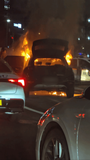 불이 난 차량[독자 제공. 재판매 및 DB 금지]