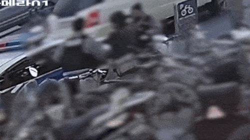 서울서 긴급체포되는 부천 금은방 강도살인 피의자[경기남부경찰청 제공. 재판매 및 DB 금지]