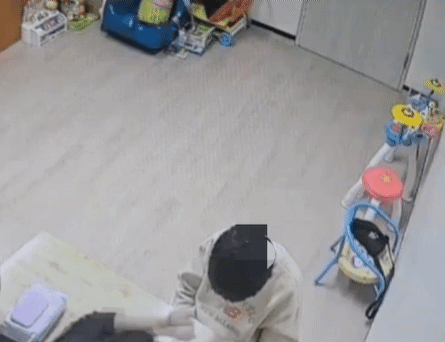 인천 남동장애인복지관 학대 정황 CCTV[인천장애인차별철폐연대 제공. 재판매 및 DB 금지]