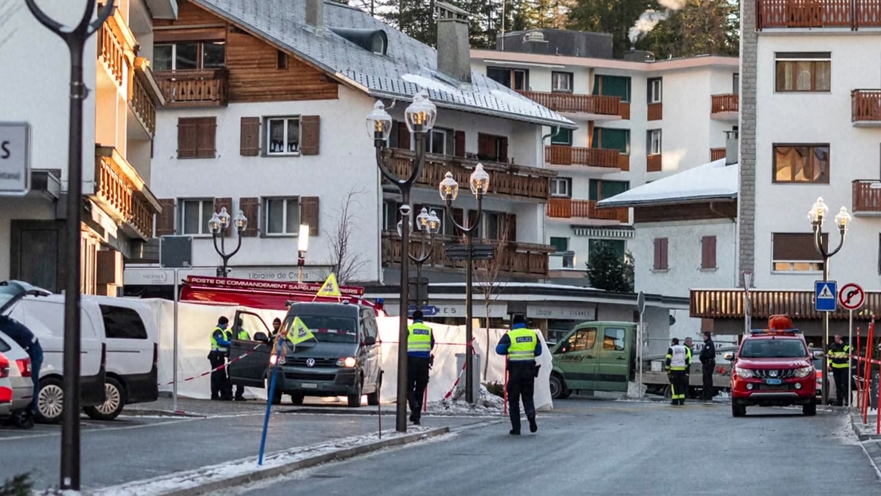 새해 첫날 스위스 스키 휴양지서 폭발...수십 명 사망·100명 부상