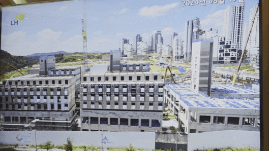 [서울=뉴스핌] 송현도 기자 = LH가 건설 중인 모듈러 주택 타임랩스 사진. 2025.07.10 dosong@newspim.com