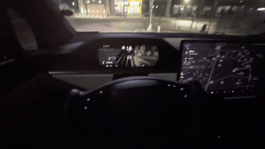 테슬라 모델 X FSD 기능이 작동되고 있다. [사진=이찬우 기자]