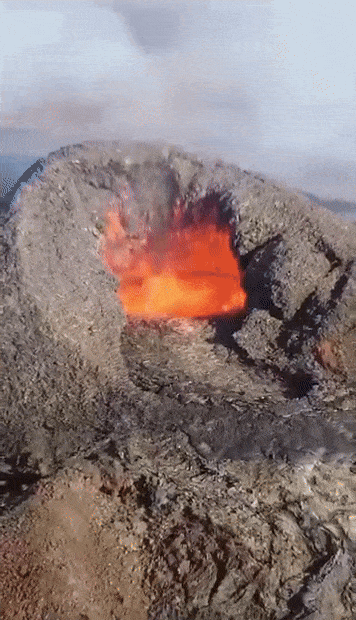 르워토비 라키라키 화산 분화 모습. 엑스(옛 트위터) 캡처