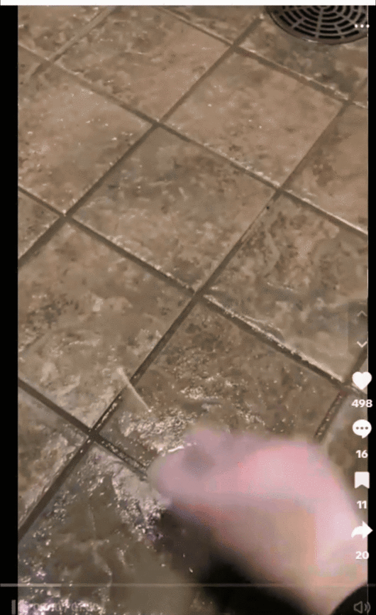 시카고 품질관리 분석가 닉 아이커(Nick Aicher)가 직접 촬영해 올린 틱톡 영상. @howdirtyis 영상 캡처