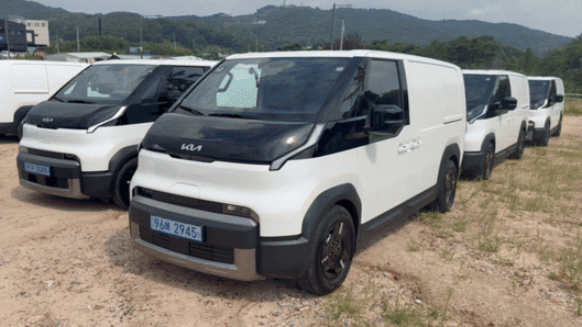 기아 PV5 카고 모델./영상=백유진 기자 byj@