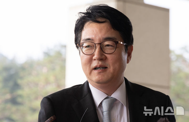 뉴시스