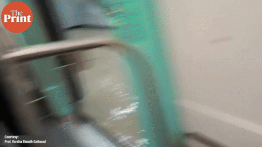 [뉴시스]인도 뭄바이의 한 지하철이 폭우로 인해 침수된 모습. (사진=INDIA TODAY) *재판매 및 DB 금지 *재판매 및 DB 금지