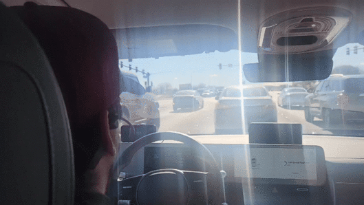 [라스베이거스=뉴시스] 8일(현지시간) 미국 라스베이거스에서 모셔널 로보택시가 좌회전하는 모습. (사진=이창훈 기자) 2026.01.08 photo@newsis.com *재판매 및 DB 금지  *재판매 및 DB 금지