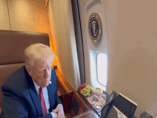 트럼프 미국 대통령과 마크롱 프랑스 대통령의 사이를 표현한 인공지능(AI) 합성 영상.2026.01.22. (사진=X @MacronardsFM) *재판매 및 DB 금지