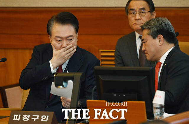 더팩트