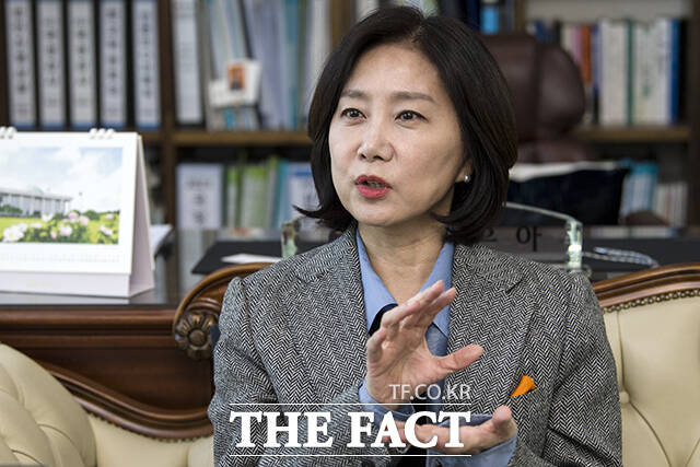 더팩트