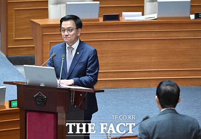 더팩트